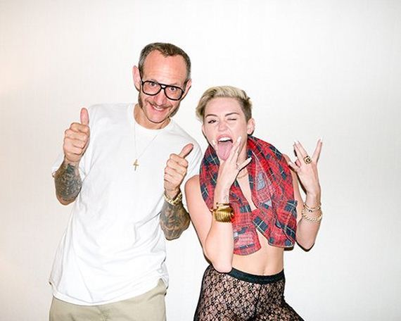 Miley-Cyrus-Bashes-Sinead