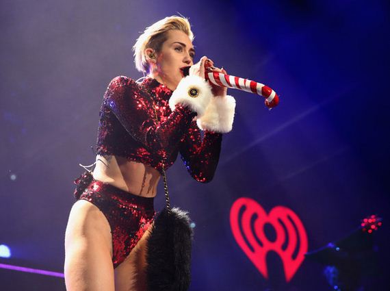 Miley-Cyrus-Jingle-Ball-2013-Pictures