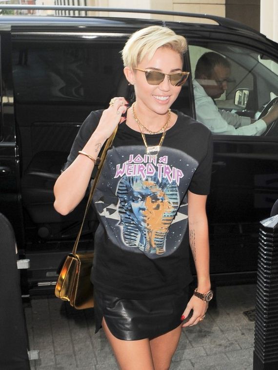 Miley-Cyrus-at-BBC-Radio