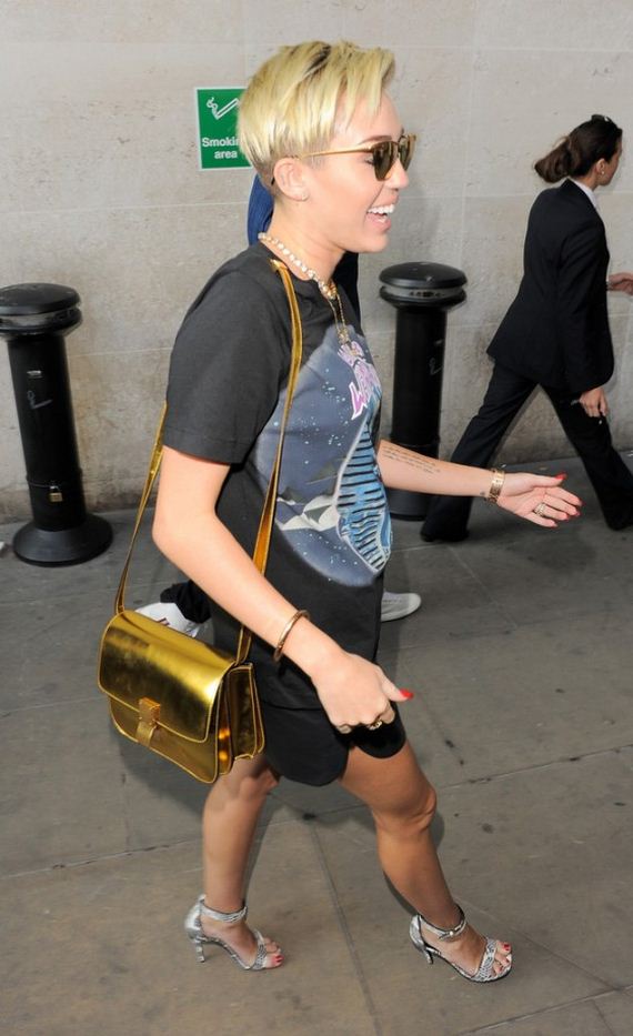 Miley-Cyrus-at-BBC-Radio