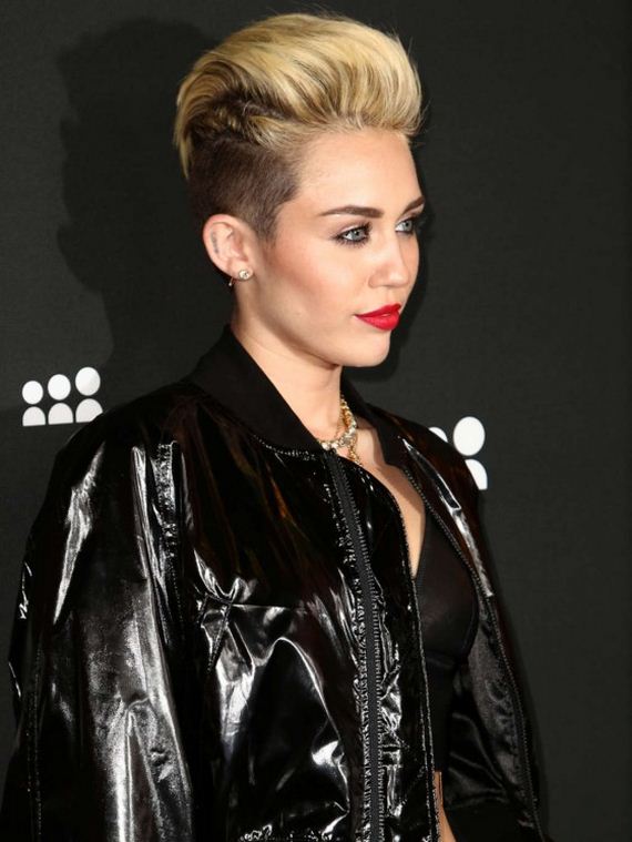 Miley-Cyrus-at-Myspace-Launch-Event-in-LA
