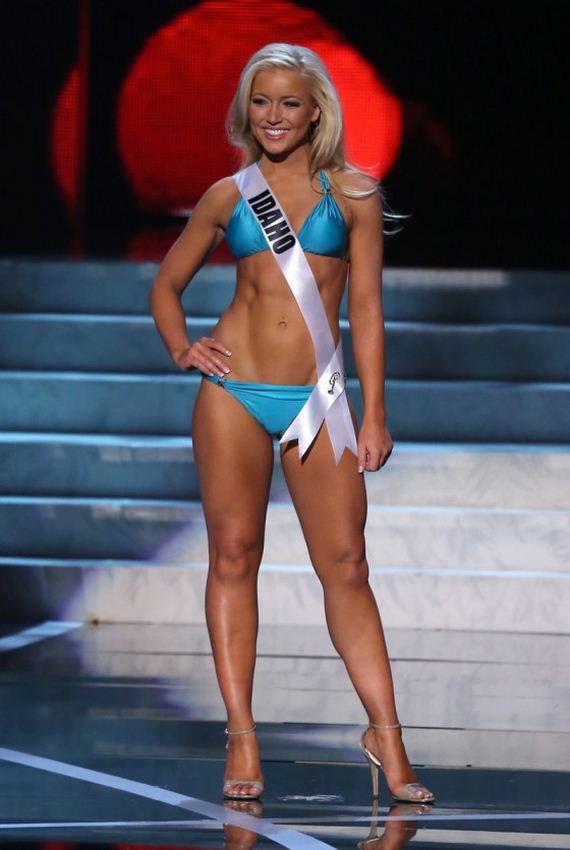 Miss-USA-2013-contestants-in-bikinis