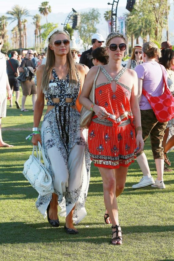 Paris-Hilton-and-Nicky-Hilton