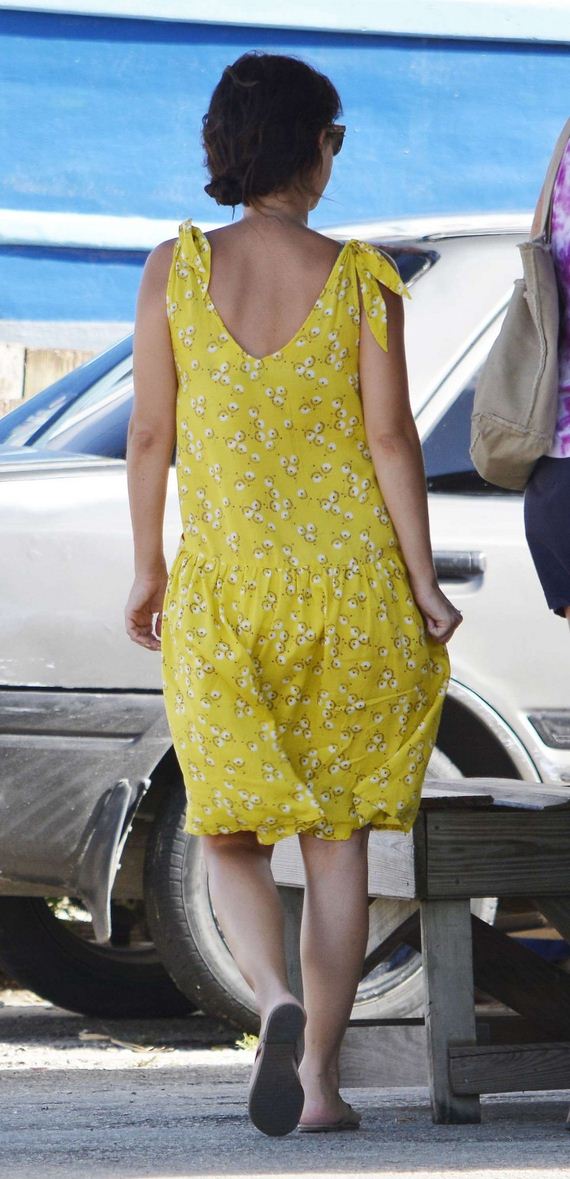 Rachel-Bilson-in-yellow-dress