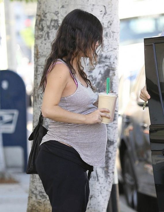 Rachel-Bilson-out-in-West-Hollywood