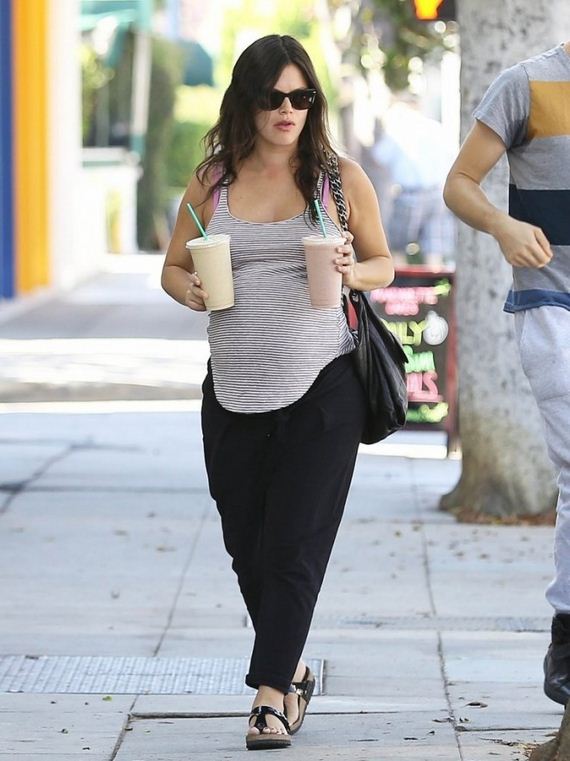 Rachel-Bilson-out-in-West-Hollywood