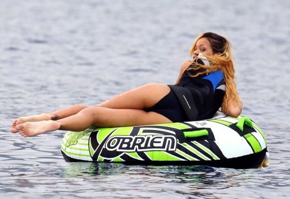 Rihanna-Bikini-in-Monaco