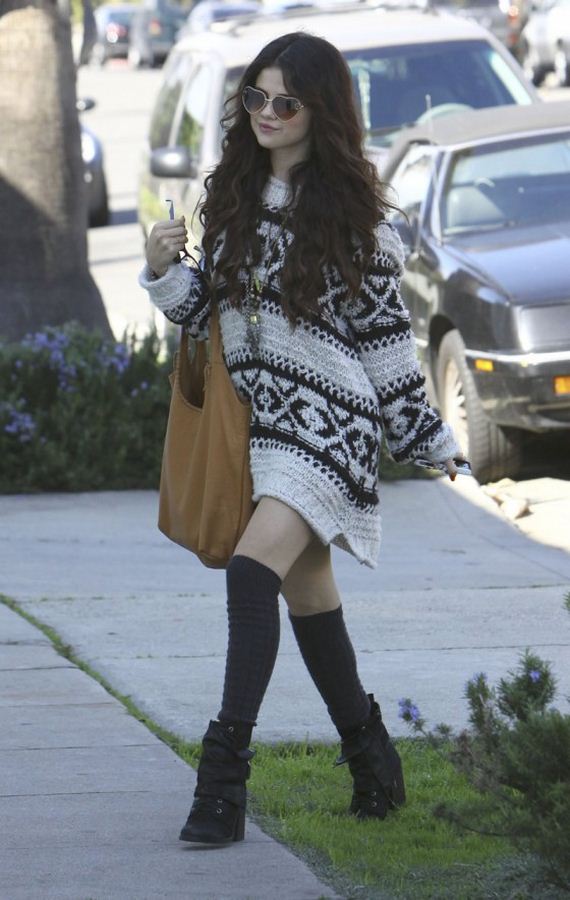 Selena-Gomez-Leggy-out-in-LA