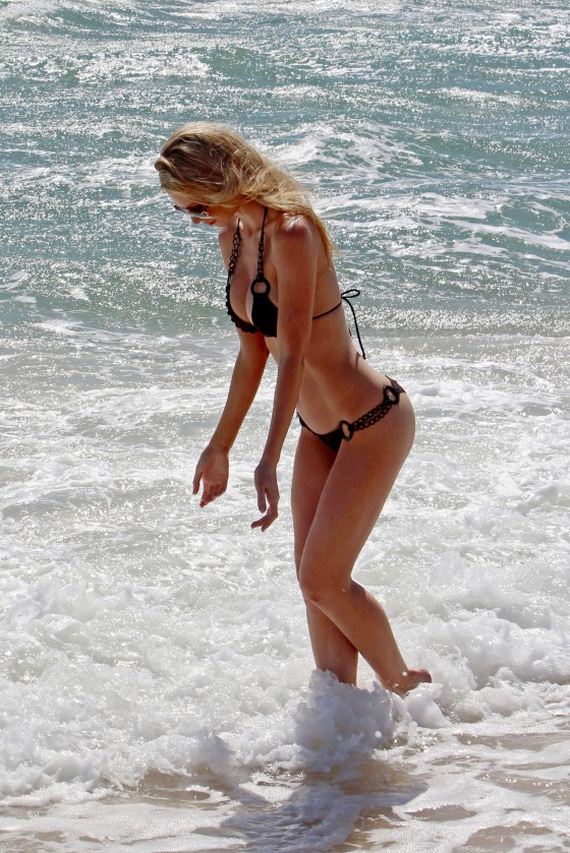 Sophie-Turner-in-Bikini-in-Sydney