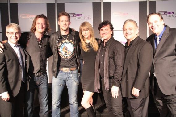 Taylor-Swift-Country-Radio-Seminar