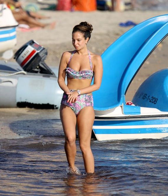 Tulisa-Contostavlos-in-Bikini-in-Ibiza
