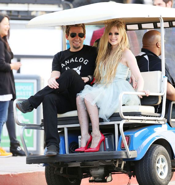 avril-lavigne-music-video-set