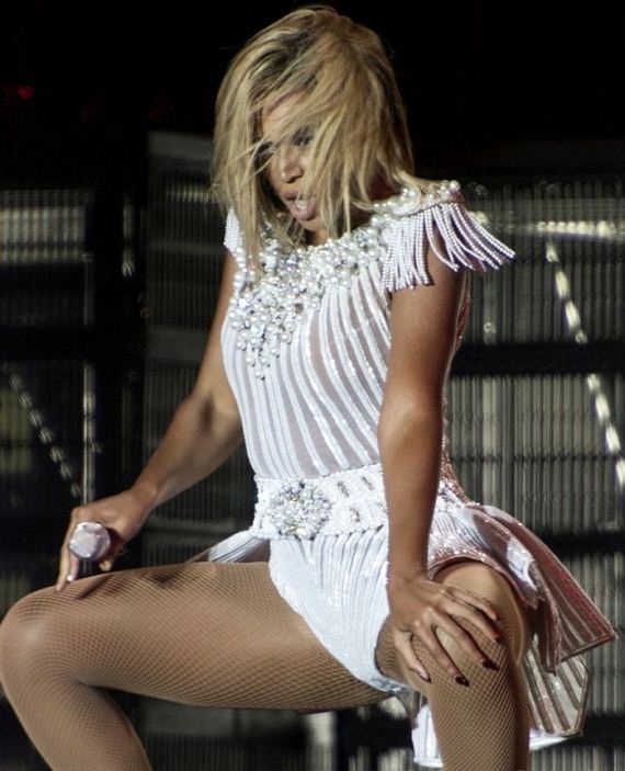 BEYONCE Performs at V Festival in Chelmsford.