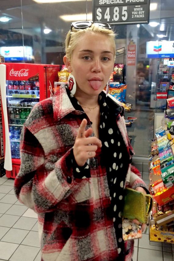 gallery_enlarged-Miley-Cyrus-Meth