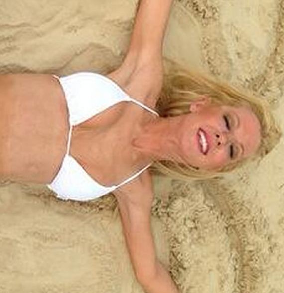 gallery_enlarged-Tara-Reid-Aussie