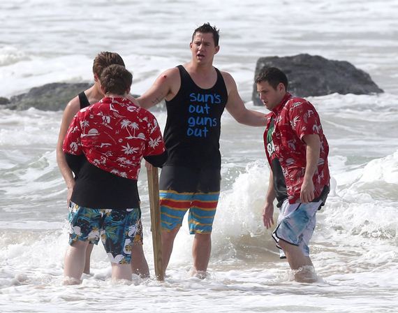 gallery_enlarged-jonah-hill-beached