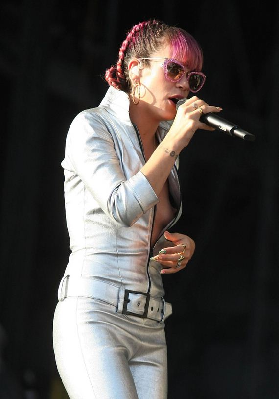 gallery_enlarged-lilly-allen-concert