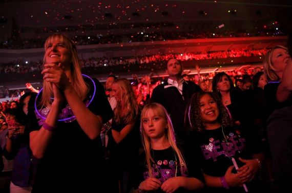 justin_biebers_angel_wings_cool_