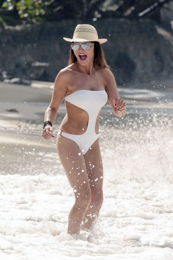 lizzie-cundy-in-swimsuit-at-a-beach-in