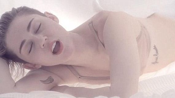 miley-cyrus-adore-you-music-video-still