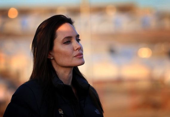 Angelina-Jolie-Refugee-Camp