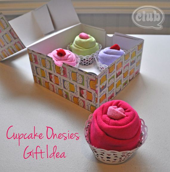 cupcake-onesies-gift-box