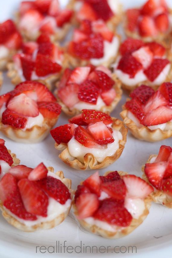 16-Strawberry-Dessert-Recipes