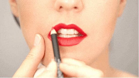 12-Ways-To-Make-Your-Lips-Look-Perfect