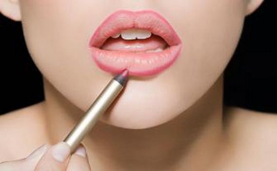 15-Ways-To-Make-Your-Lips-Look-Perfect