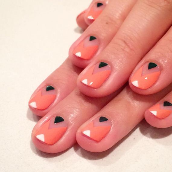 20-halloween-nail-manicures