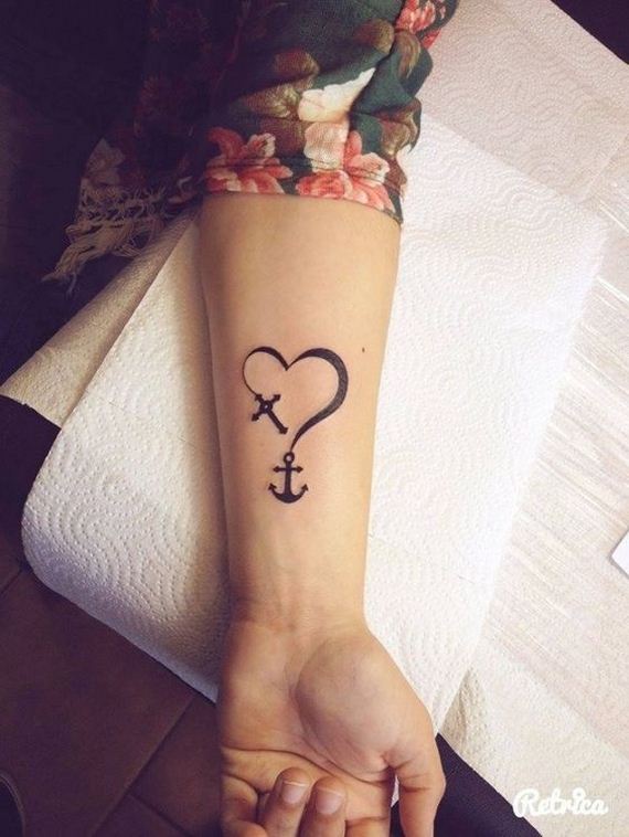 01-cute-anchor-tattoos