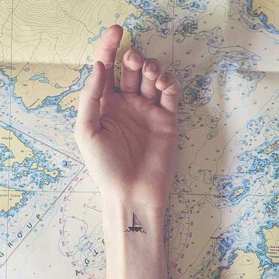 13-tiny-tattoos-you-cant-wait-to-have