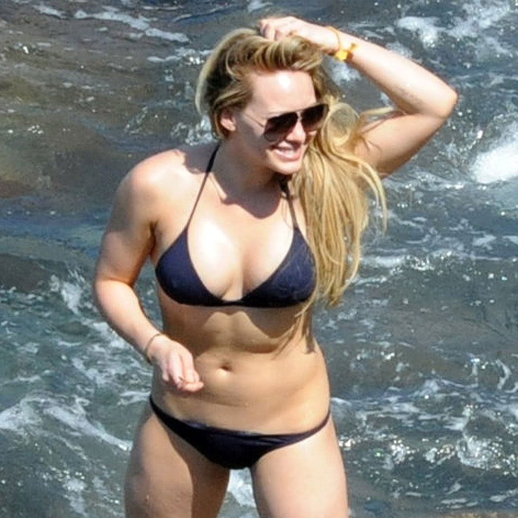 The hottest Hilary Duff pictures that will make you fall in love with her. 