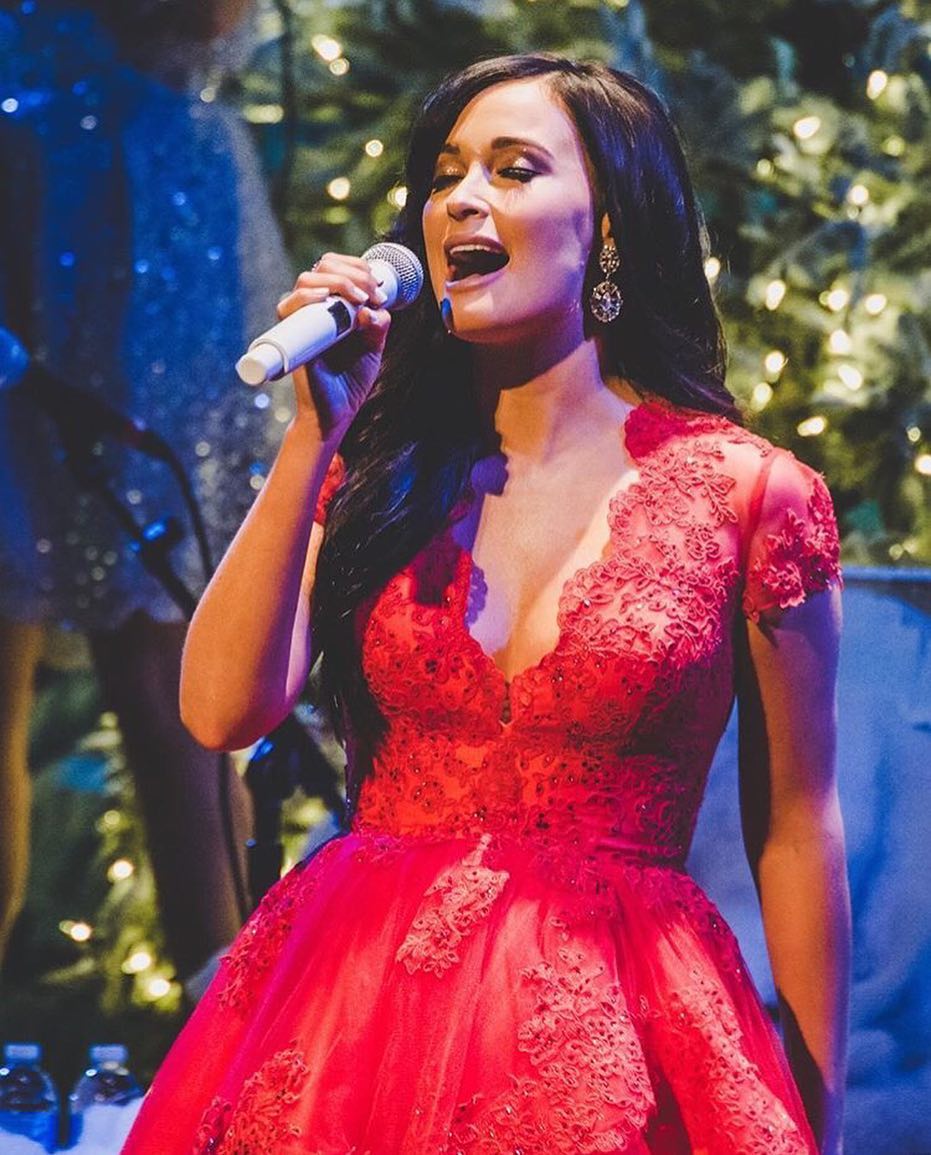 The Hottest Kacey Musgraves Photos.