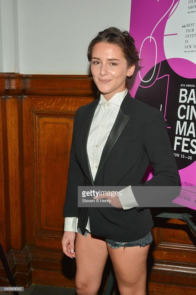 mind-blowing images that will show you Addison Timlin Red carpet images, ph...