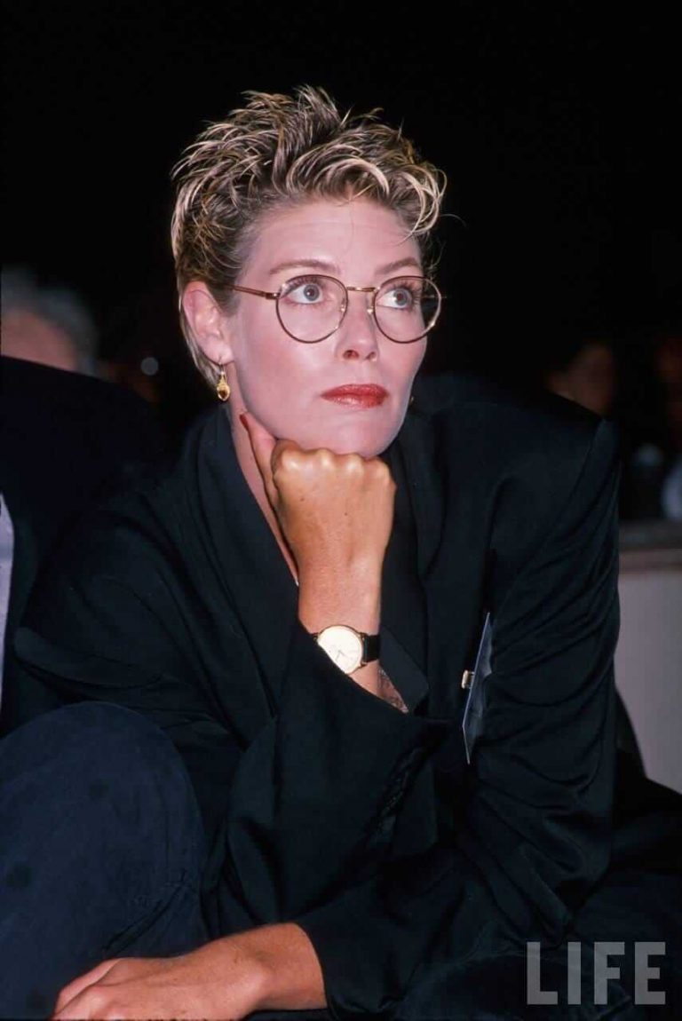 50 Hot And Sexy Kelly McGillis Photos.