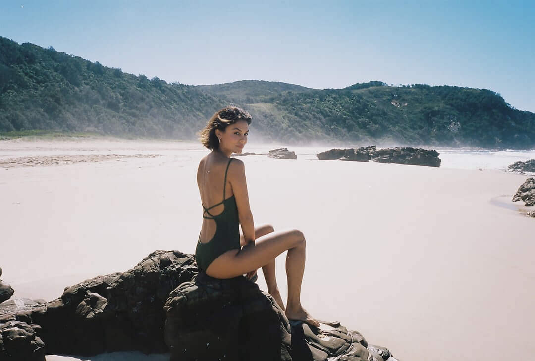 The Hottest Nathalie Kelley Photos.