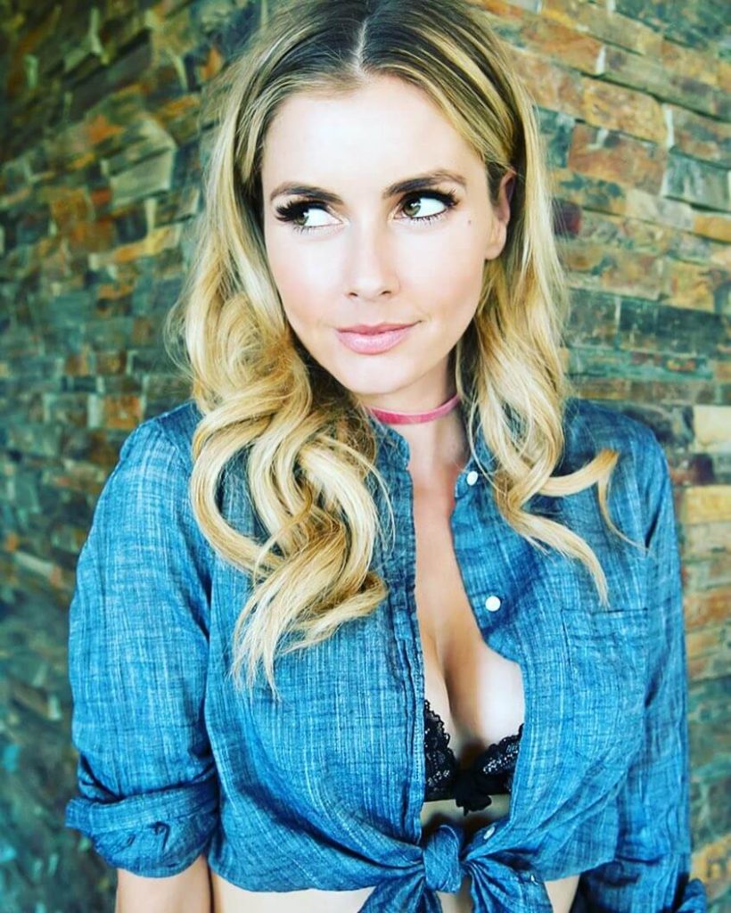 50 Hot And Sexy Brianna Brown Photos.