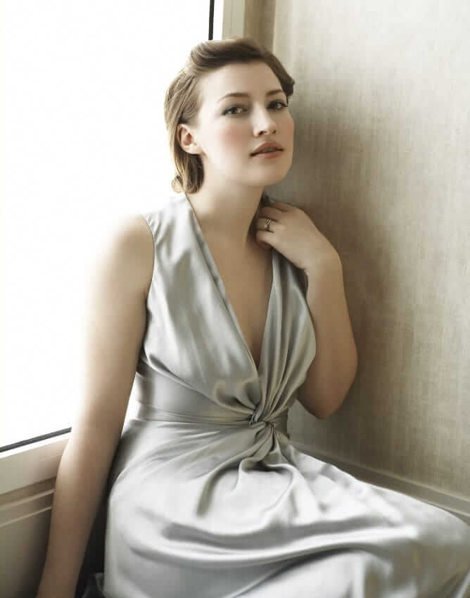 The Hottest Photos Of Kelly Macdonald.