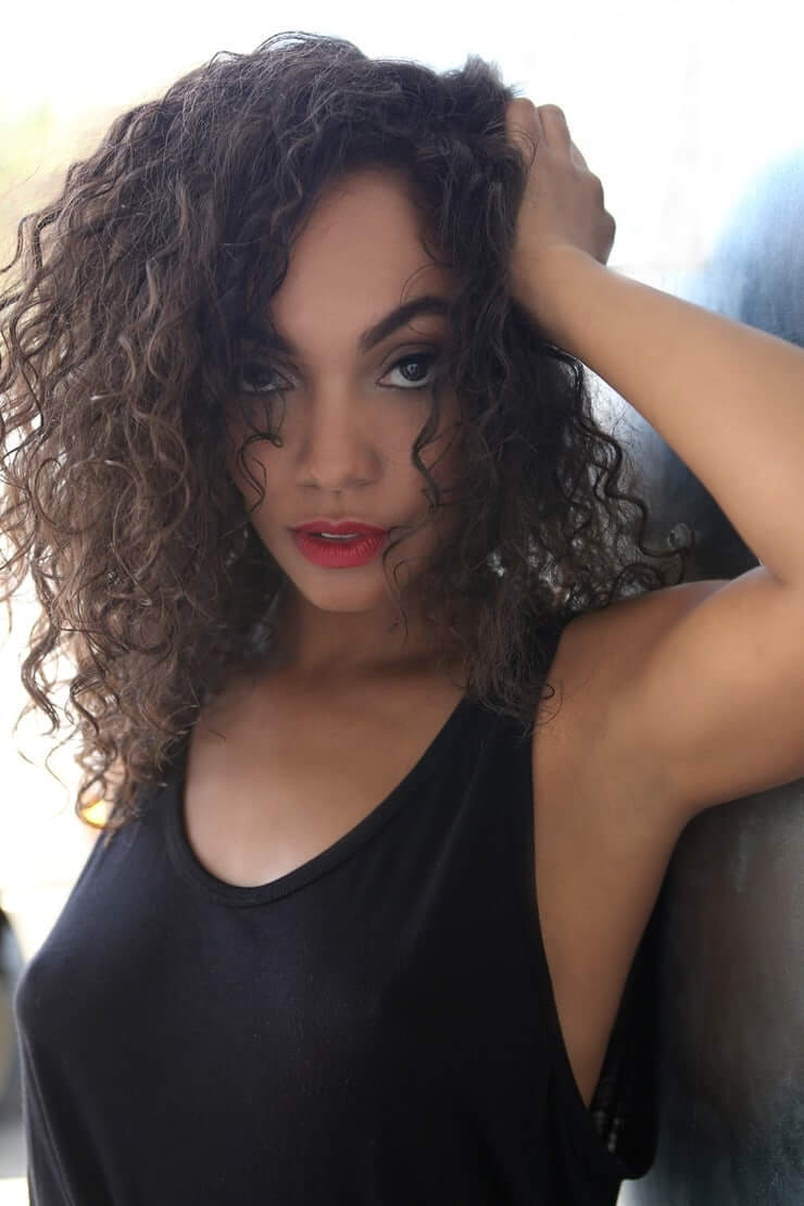 50 Hot Lyndie Greenwood Photos That Will Blow Your Mind 