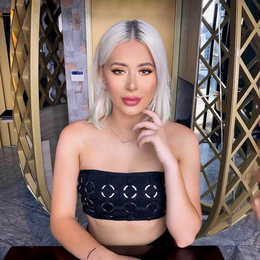 Deb Simi 50 Demi Sims Photos That Will Put A Smile On Your Face - 12thBLOG