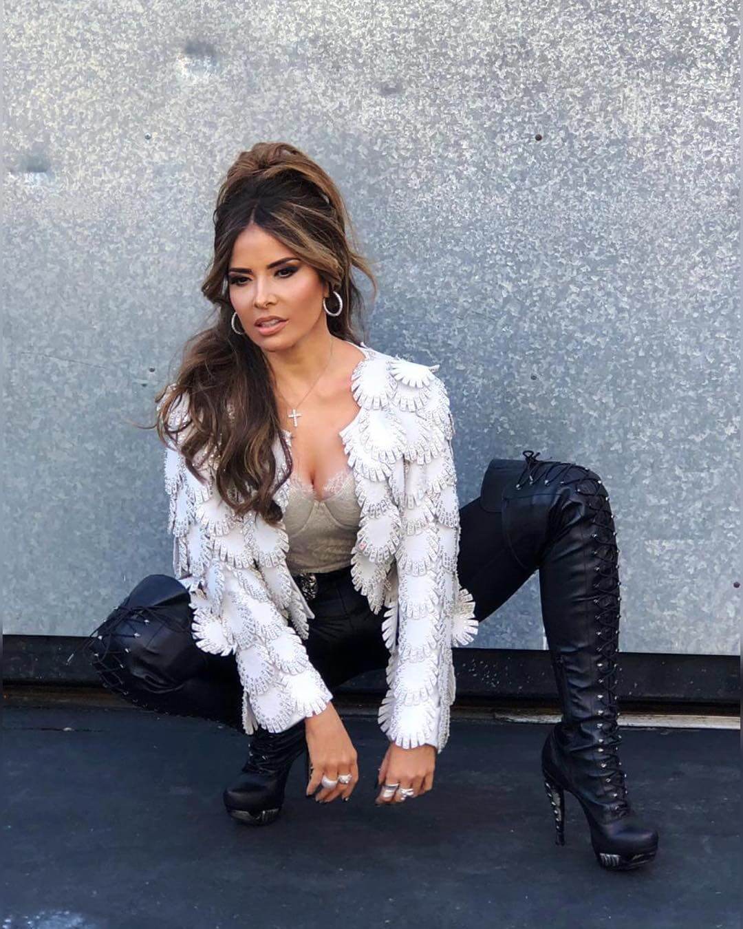 50 Hot Gloria Trevi Photos Will Make Your Day Better.