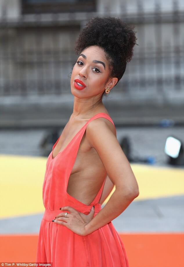 The Hottest Pearl Mackie Photos Around The Net.