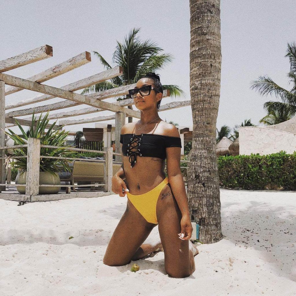 These sexy Tetona Jackson bikini photos will make you wonder how someone so...