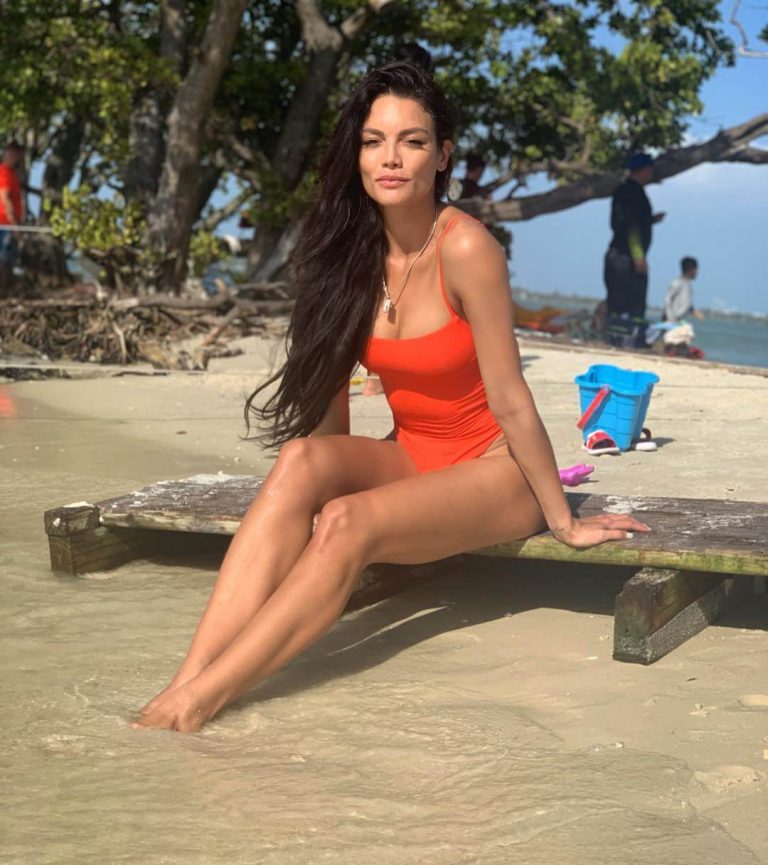 These sexy Zuleyka Rivera bikini photos will make you wonder how someone so...