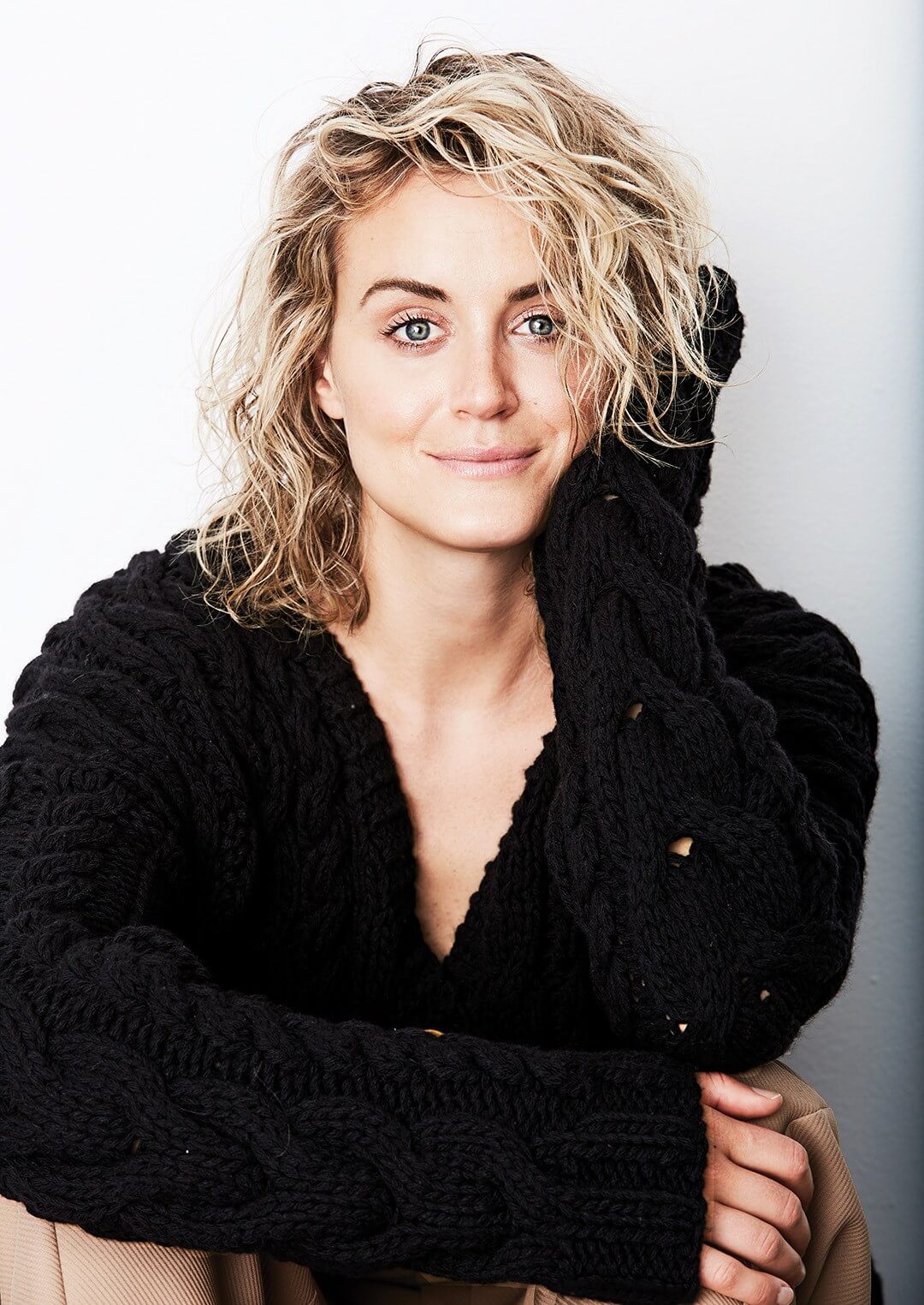 The Hottest Taylor Schilling Photos Around The Net.