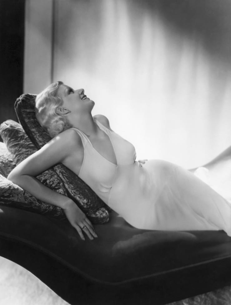 50 Hot And Sexy Jean Harlow Photos.