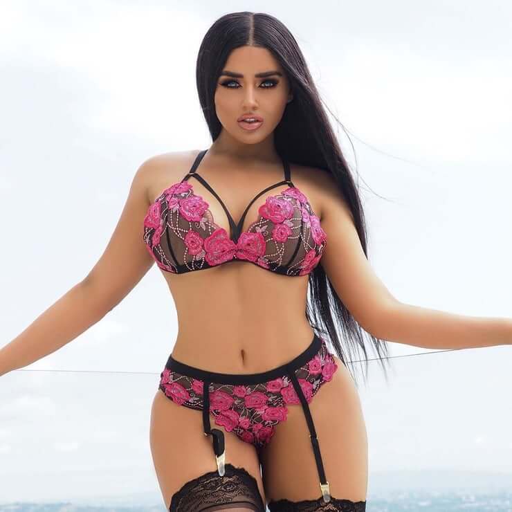 The Hottest Abigail Ratchford Photos Around The Net.