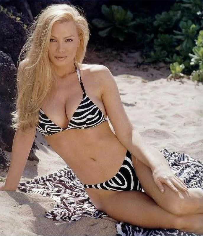 These sexy Cindy Margoli bikini photos will make you wonder how someone so ...