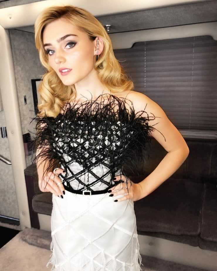 The Hottest Meg Donnelly Photos Around The Net.